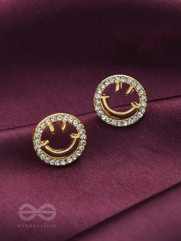 Gracious Grins- Rhinestones Studded Golden Earrings