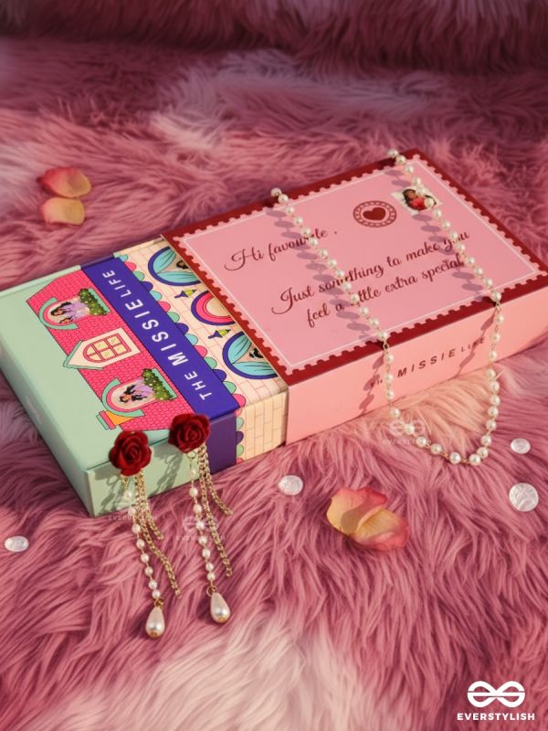 THE MISSIE LIFE - ROSE BLOOM – PEARL EARRINGS & NECKLACE JEWELLERY SET