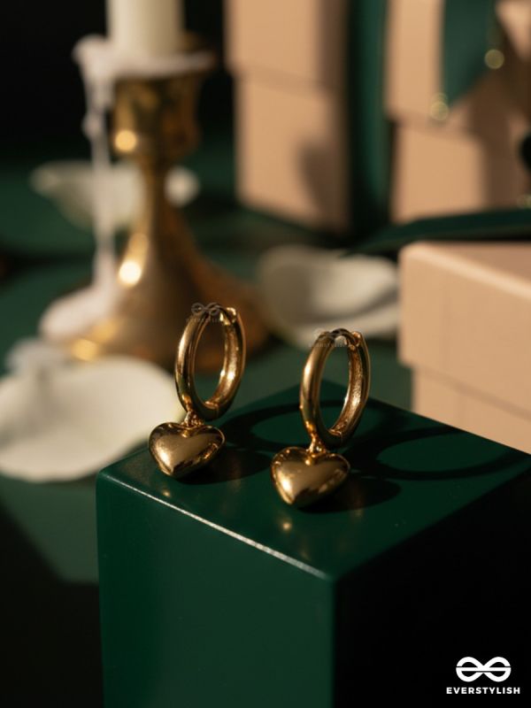 GIORA ITALIA - CUPID’S GOLD –   STAINLESS STEEL 18K GOLD PLATED ANTI-TARNISH HEART EARRINGS