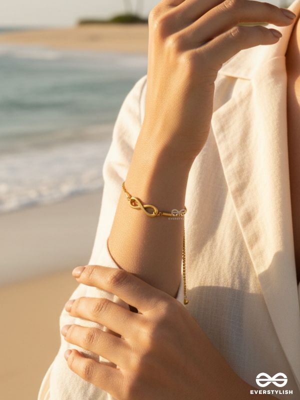 EVERMORE LOOP –  STAINLESS STEEL 18K GOLD PLATED ANTI-TARNISH INFINITY BRACELET 