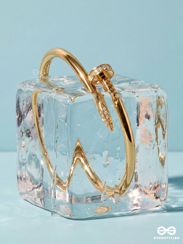 AURA SPIKE – NAIL BANGLE STAINLESS STEEL ANTI-TARNISH GOLD BRACELET