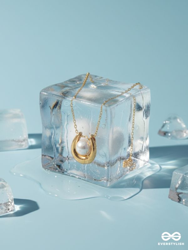 GIORA ITALIA - LUNA WHISPER - STAINLESS STEEL 18K GOLD PLATED ANTI-TARNISH PEARL NECKLACE 