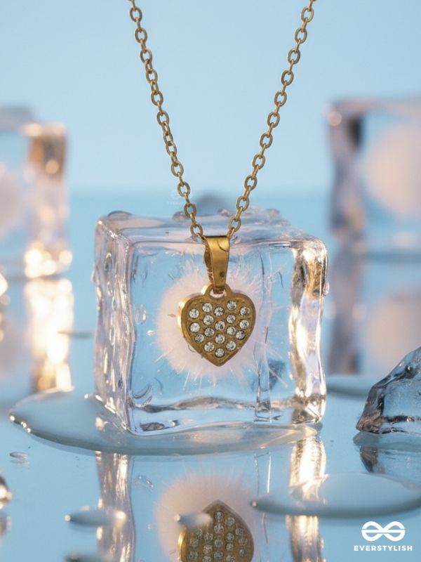 HEART DUST – STAINLESS STEEL 18K GOLD PLATED ANTI-TARNISH PAVÉ HEART PENDANT NECKLACE