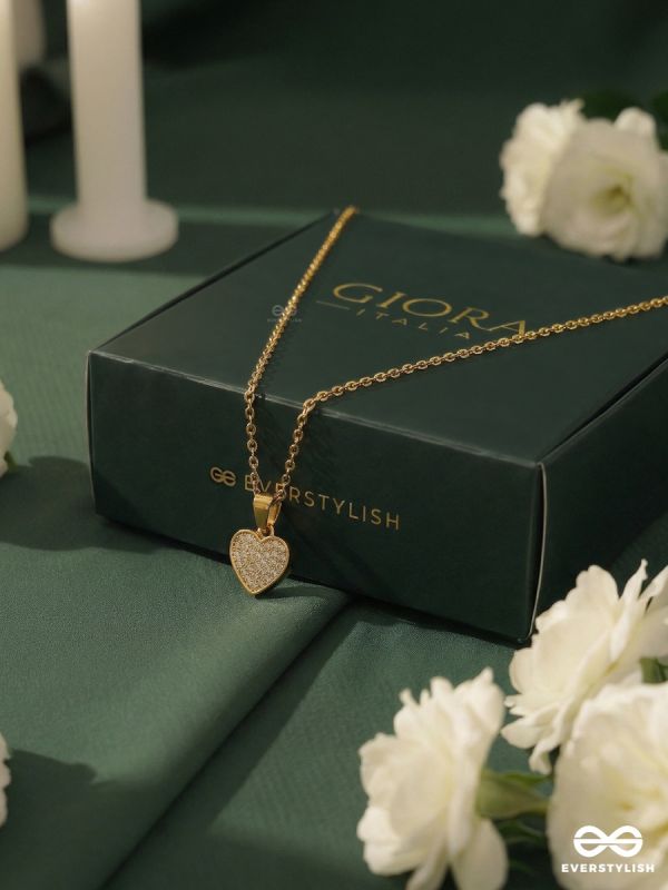 HEART DUST – STAINLESS STEEL 18K GOLD PLATED ANTI-TARNISH PAVÉ HEART PENDANT NECKLACE