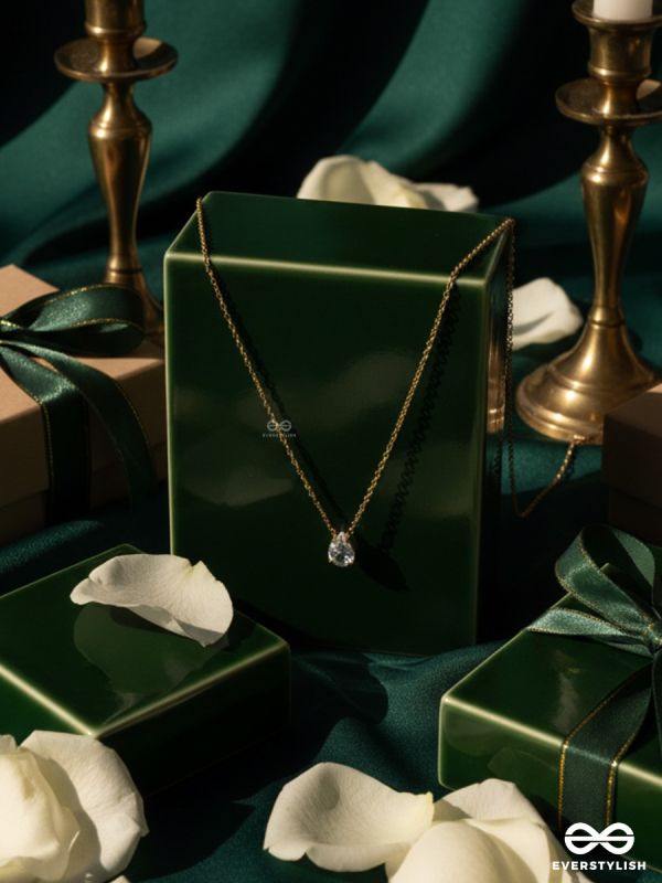 VIRELIA – STAINLESS STEEL 18K GOLD PLATED ANTI-TARNISH CUBIC ZIRCONIA STONE PENDANT NECKLACE