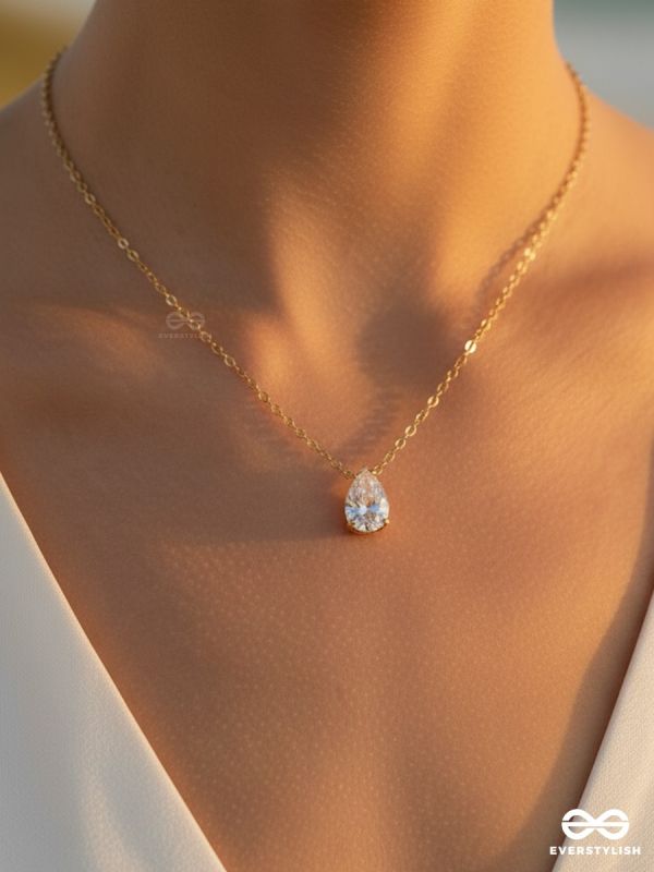 VIRELIA – STAINLESS STEEL 18K GOLD PLATED ANTI-TARNISH CUBIC ZIRCONIA STONE PENDANT NECKLACE