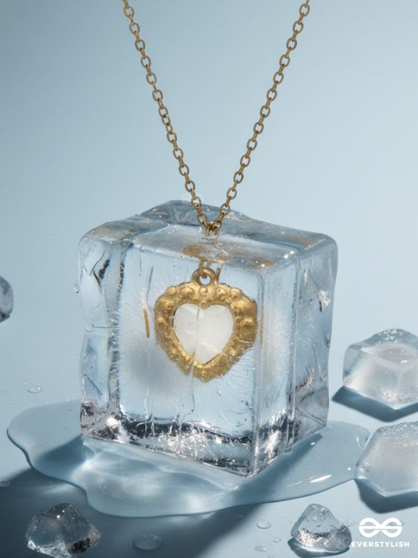 HEART EMBLEM – STAINLESS STEEL 18K GOLD PLATED ANTI-TARNISH HEART PENDANT NECKLACE