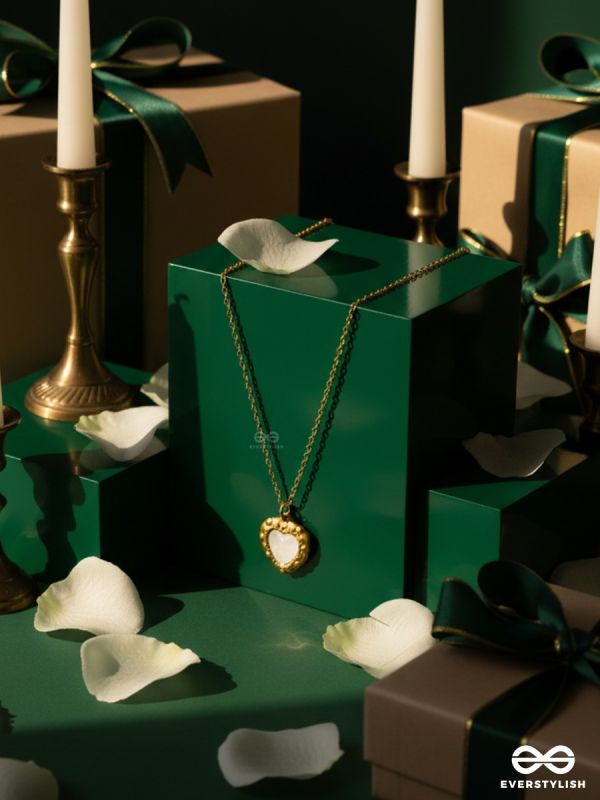 HEART EMBLEM – STAINLESS STEEL 18K GOLD PLATED ANTI-TARNISH HEART PENDANT NECKLACE