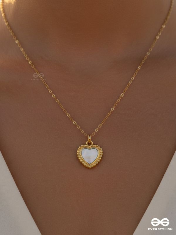 HEART EMBLEM – STAINLESS STEEL 18K GOLD PLATED ANTI-TARNISH HEART PENDANT NECKLACE