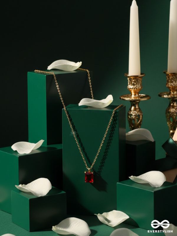 SCARLET MARK – STAINLESS STEEL 18K GOLD PLATED ANTI-TARNISH RED STONE PENDANT NECKLACE