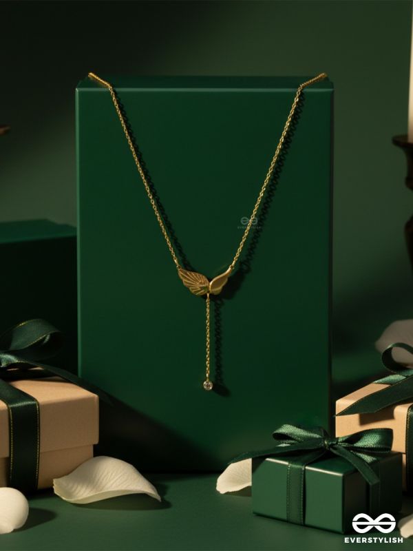 SERAPH DROP – STAINLESS STEEL 18K GOLD PLATED ANTI-TARNISH WING NECKLACE