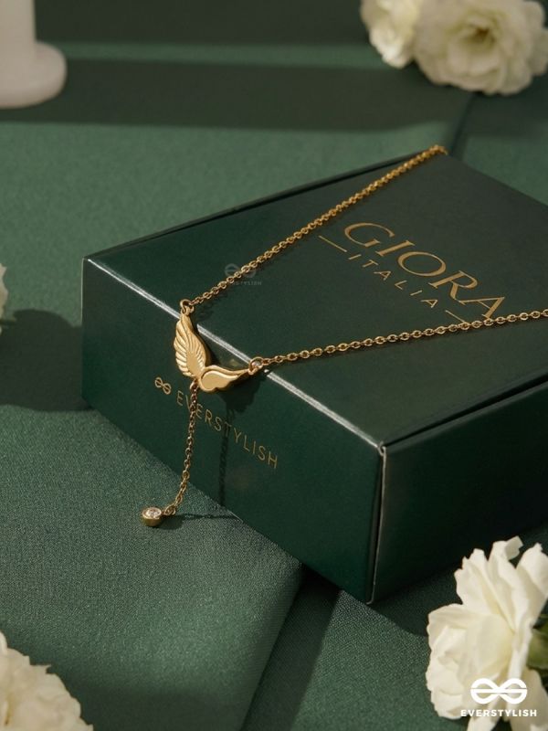 SERAPH DROP – STAINLESS STEEL 18K GOLD PLATED ANTI-TARNISH WING NECKLACE