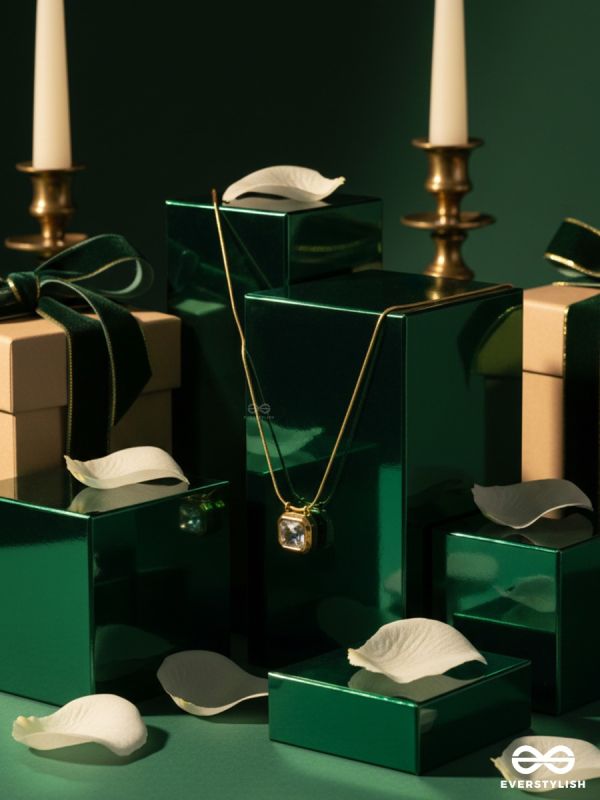 PRISMA CORE – STAINLESS STEEL 18K GOLD PLATED ANTI-TARNISH STONE PENDANT NECKLACE