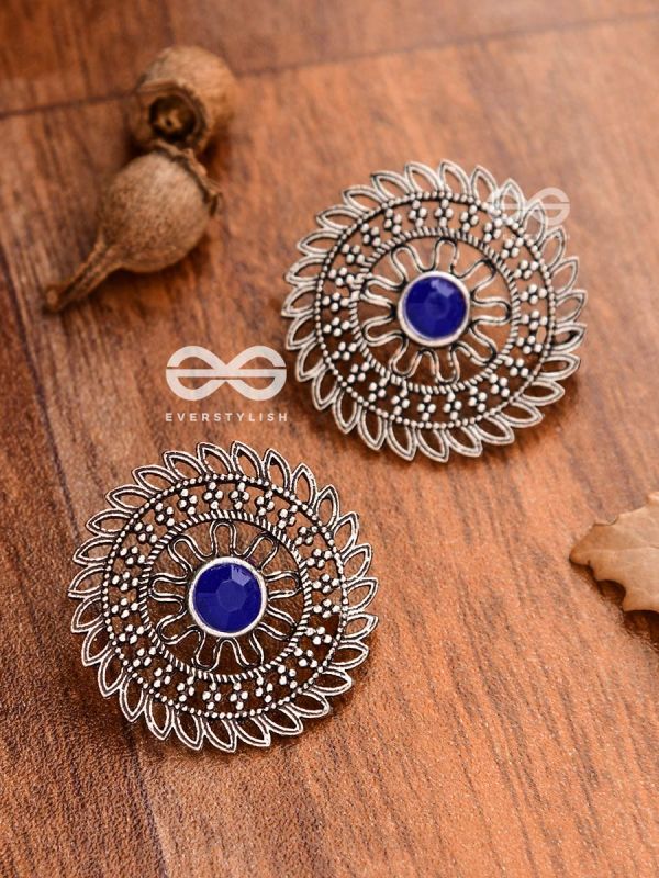 The Elegant Mesh Studs (Sapphire Blue) - The Embellished Oxidised Collection