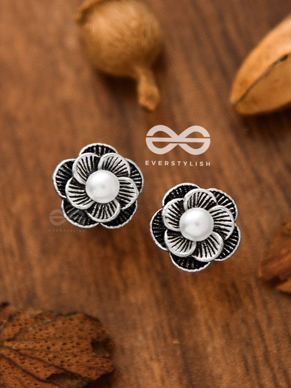 The Little Pearly Florals - Tiny Trinket Earrings
