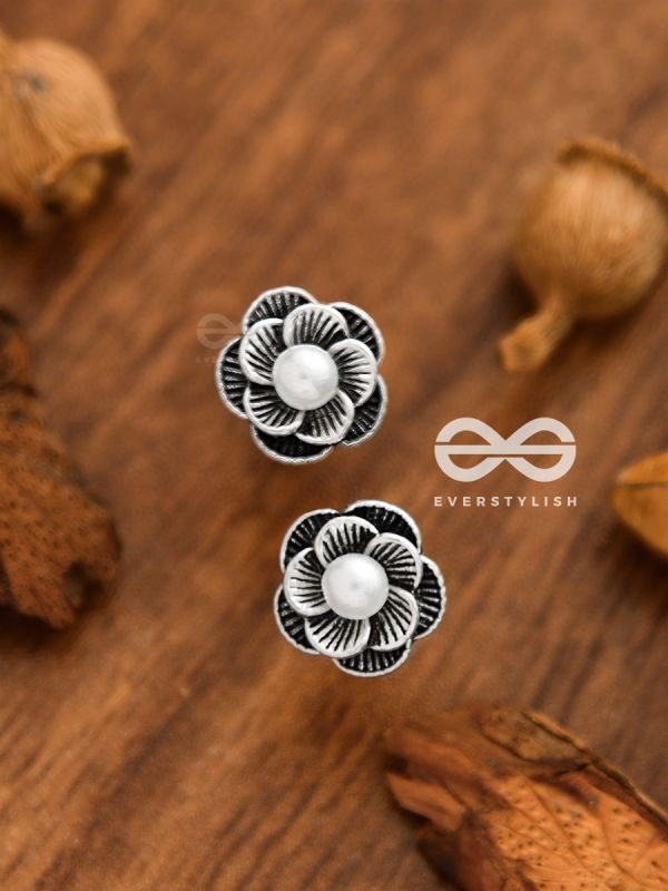 The Little Pearly Florals - Tiny Trinket Earrings