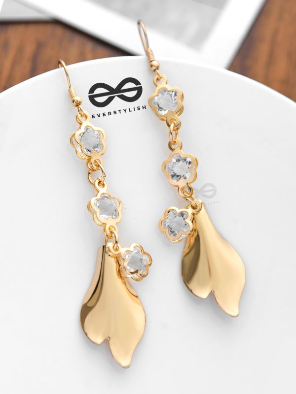 The Star Studded Shimmer - The Golden Charm Collection