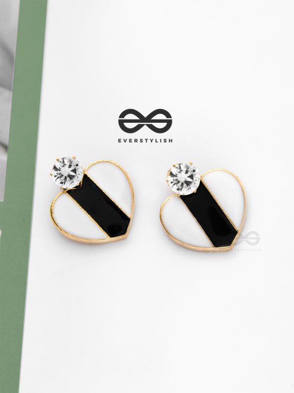 The Chic Valentine - Golden Heart Studs