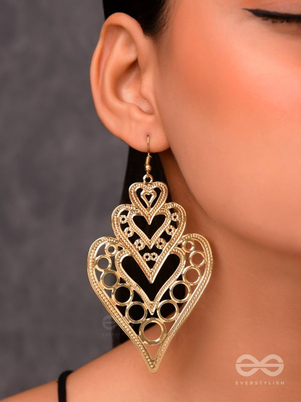 The Multilayered Intricate Hearts - The Golden Charm Collection