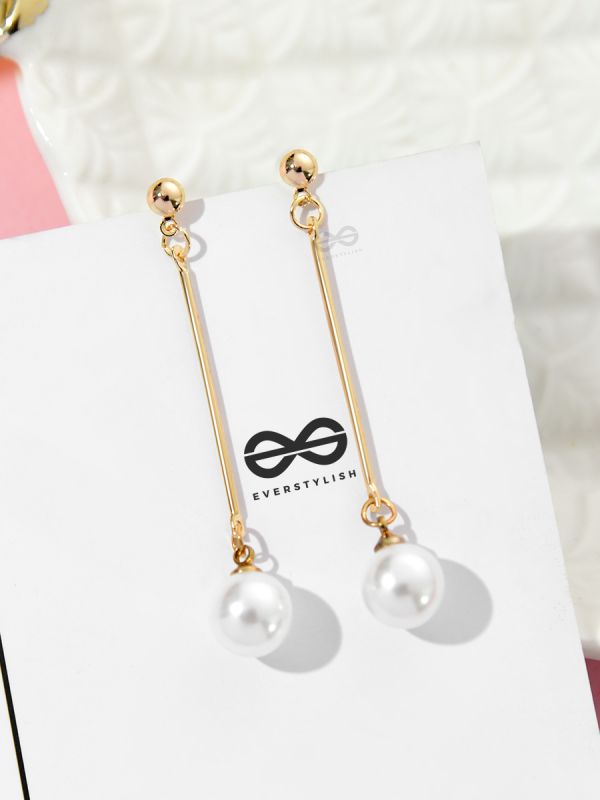 The Chic Dangling Pearls - Casual Golden Earrings