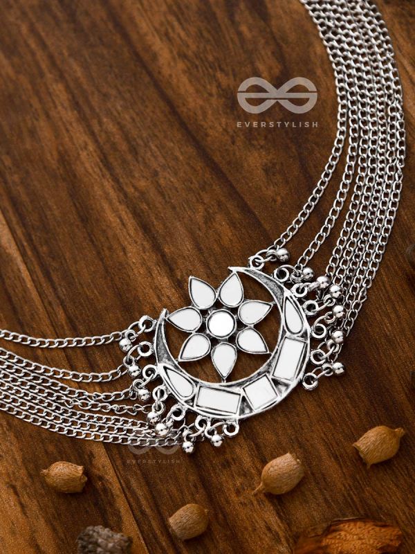 The Shimmery Eclipse - Set of Mirror Earrings and Neckpiece