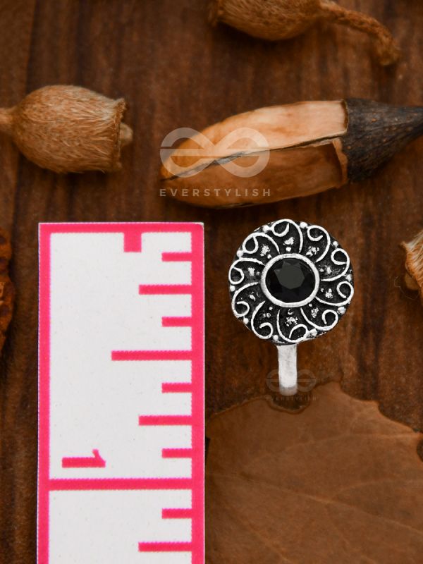 The Embellished Whirlwind - Oxidised Non-pierced Nosering (Black)