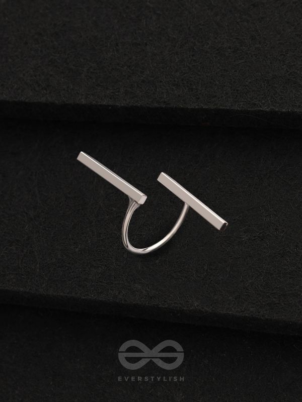 The Sassy n Classy Ring (Silver)