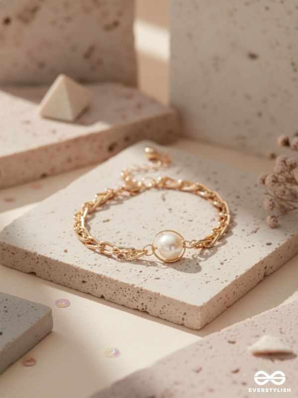 Pearl-Fectly Golden - Golden Layered Chain Bracelet