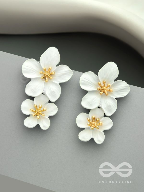 Paired Periwinkles- Statement Acrylic Earrings (Daisy White)