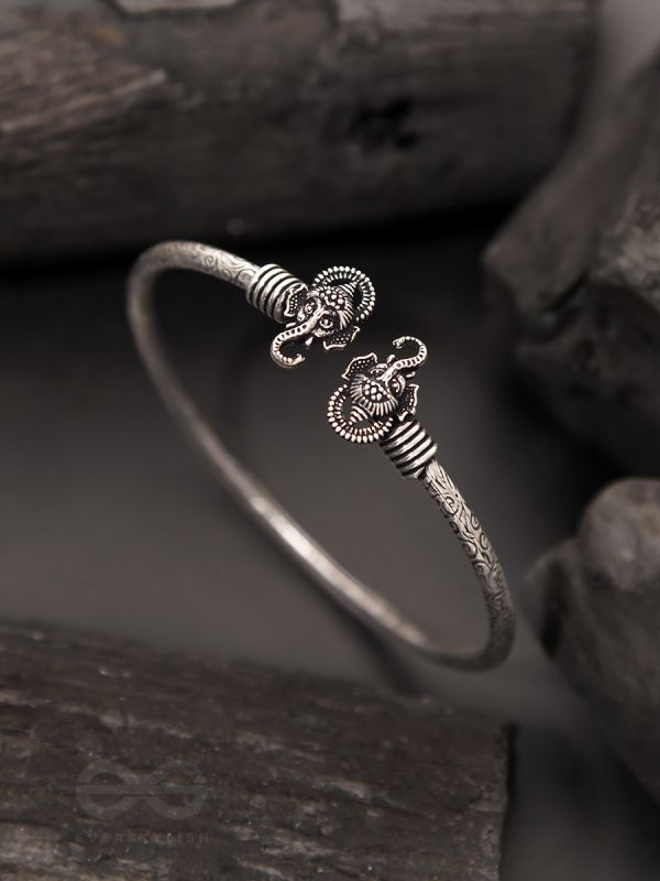 The Divine Delight- Oxidised Bangle Bracelet