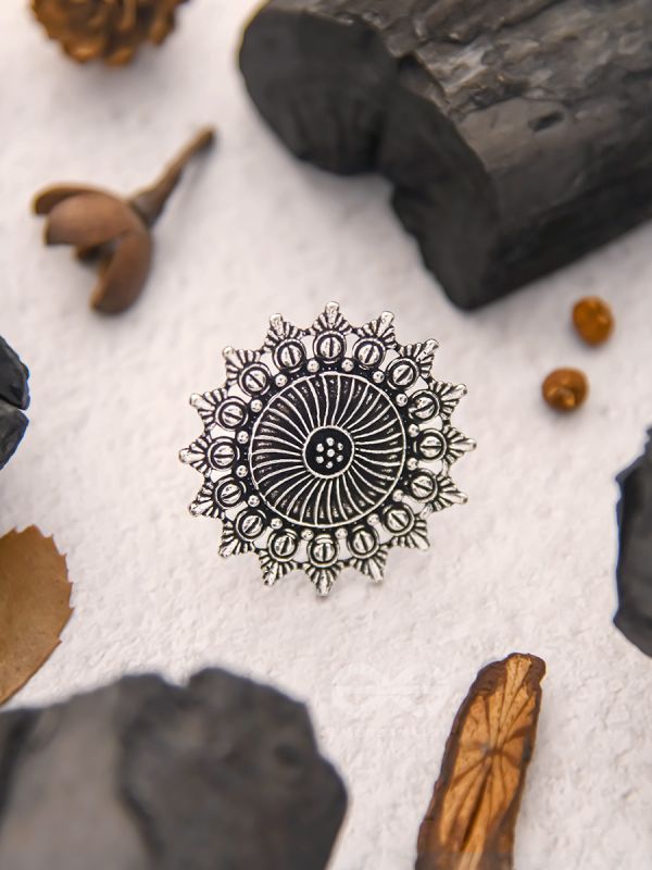 The Foggy Floret - Oxidised Statement Ring