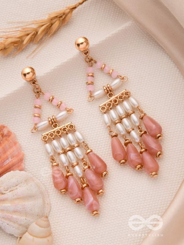 THE MYSTERIOUS SKIES - PEARLS STATEMENT EARRINGS (PEACH AND WHITE)