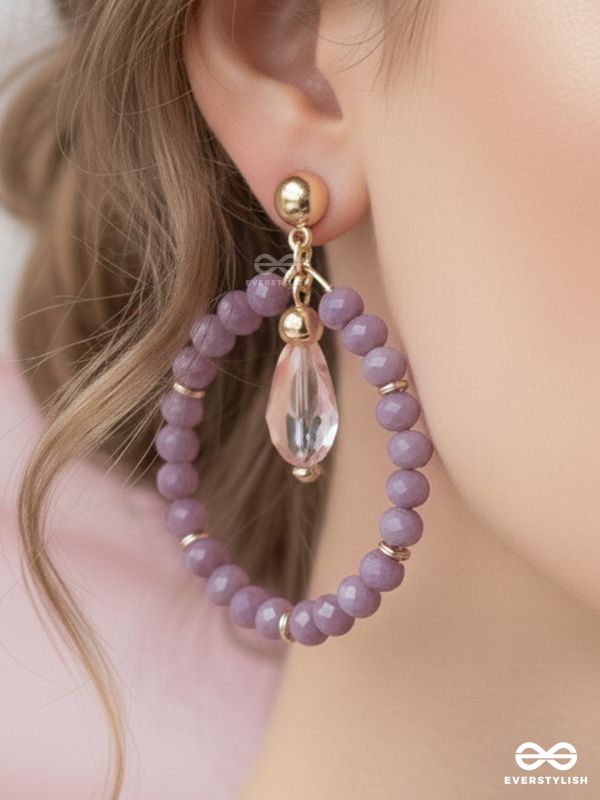 MAUVEING ON - GOLDEN BEADS EARRINGS