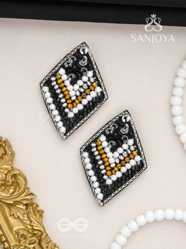 Anavila - The Night's Symphony - Sequins, Cutdana And Beads Hand Embroidered Stud Earrings (Black)
