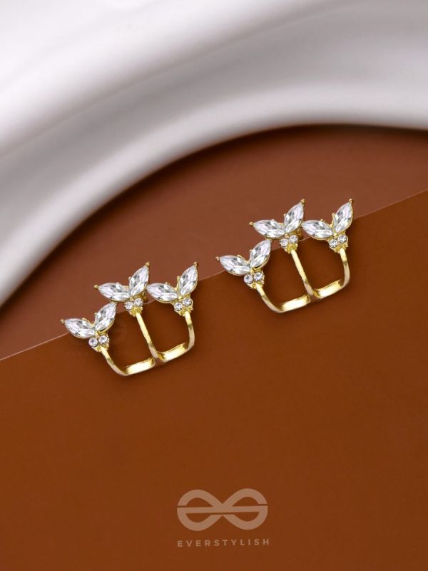 THE FLUTTERBY EFFECT - GOLDEN STUD EARRINGS