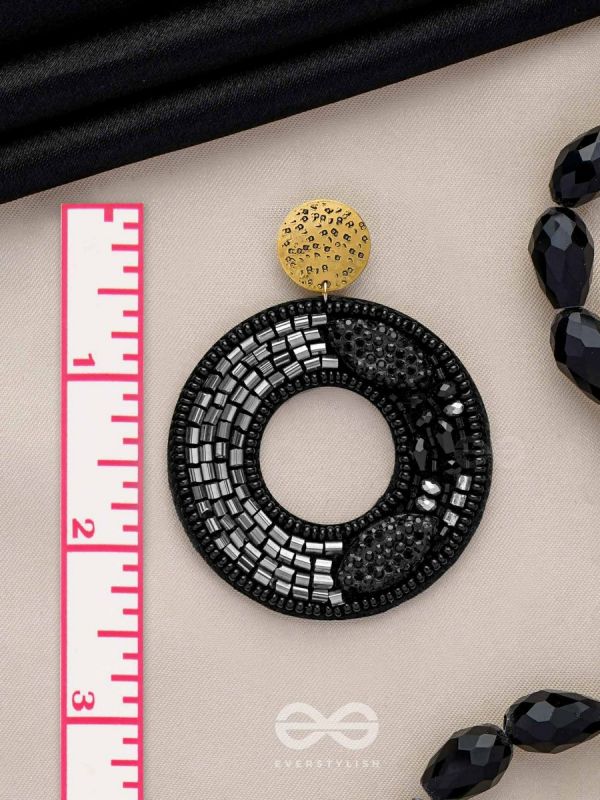 RATRIKRATA - CREATED BY NIGHT - BEADS AND CUTDANA EMBROIDERED EARRINGS