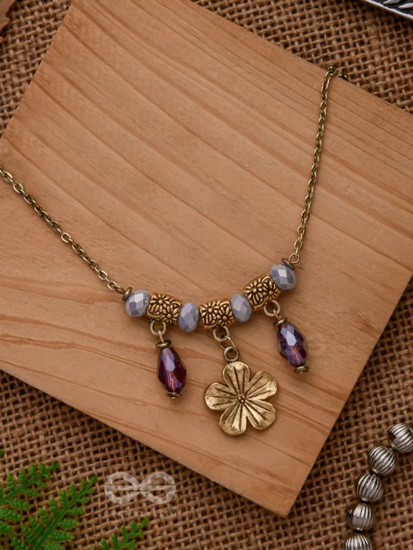 THE  GARDEN GRACE - CASUAL & ELEGANT NECKPIECE