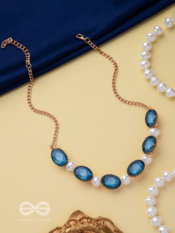 AQUA MIST FANTASY - STATEMENT GOLDEN EMBELLISHED NECKPIECE