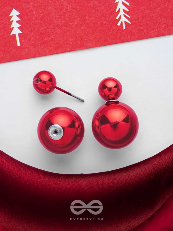 GIGGLES & GLITTERS - RED PEARLS STUD EARRINGS