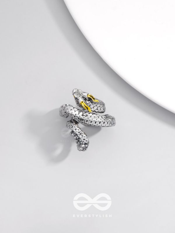 SPEAK'N PARSEL - STATEMENT SILVER RING