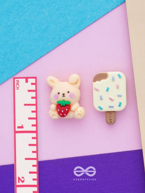 SCOOP 'N SNUGGLE - MISMATCHED ACRYLIC STUD EARRINGS