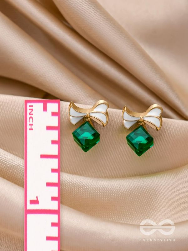 MINGLING MARVELS - GOLDEN AND GREEN EMBELLISHED STUD EARRINGS