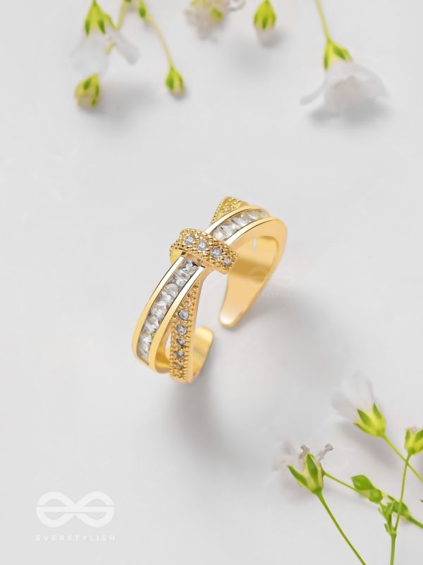Twilight Crossroads - Golden Embellished Ring 