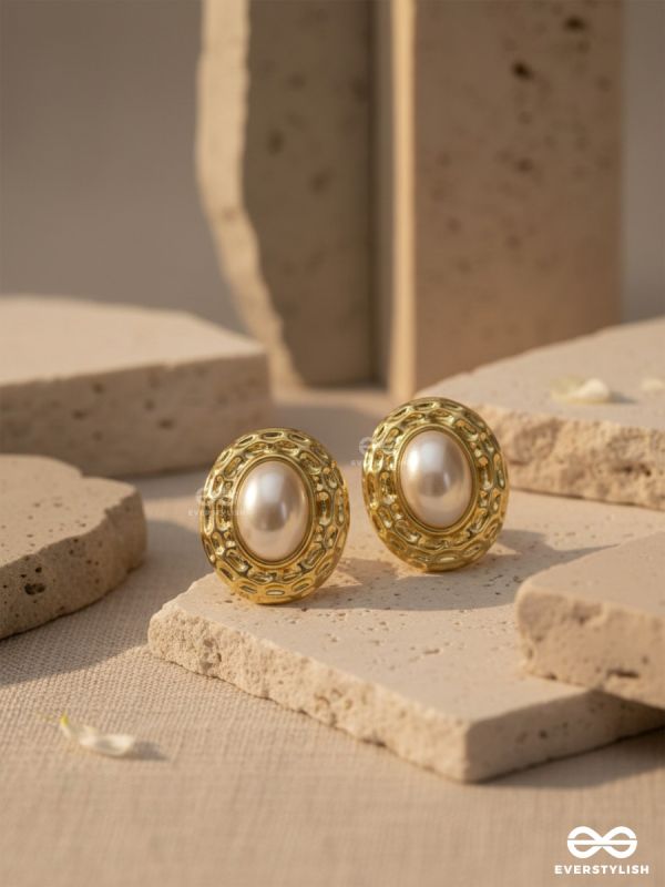 Gilded Pearls - Golden Earrings