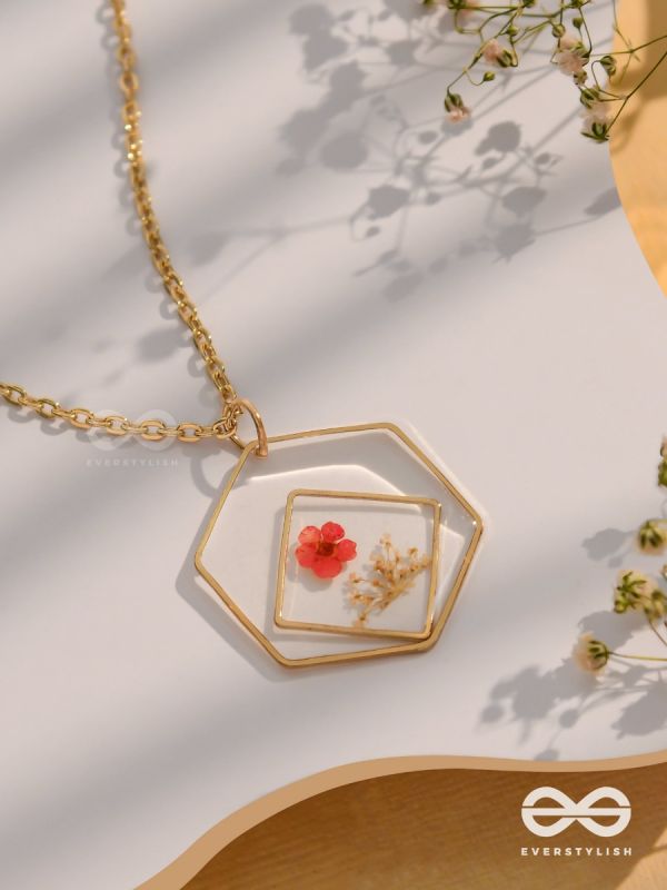 The Flower Of Confession - Pressed Flower Resin Pendant With Anti-Tarnish Coating