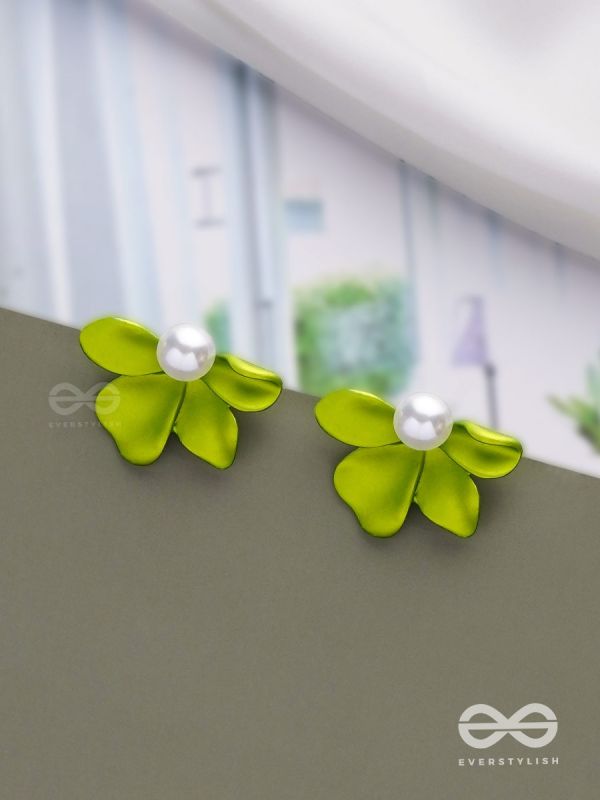 Spring Blossoms - Floral Pearl Earrings