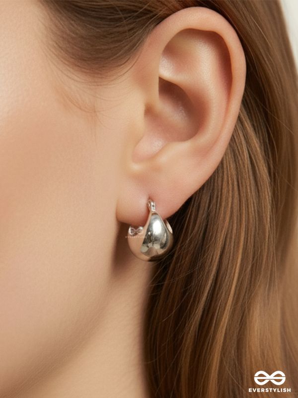 POWER GLOSS- SILVER PLATED ANTI TARNISH LUXURY HOOP EARRINGS