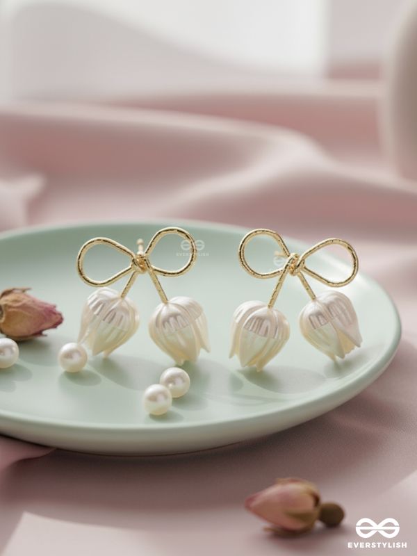 Golden infinity- Golden studs with white pearl roses 