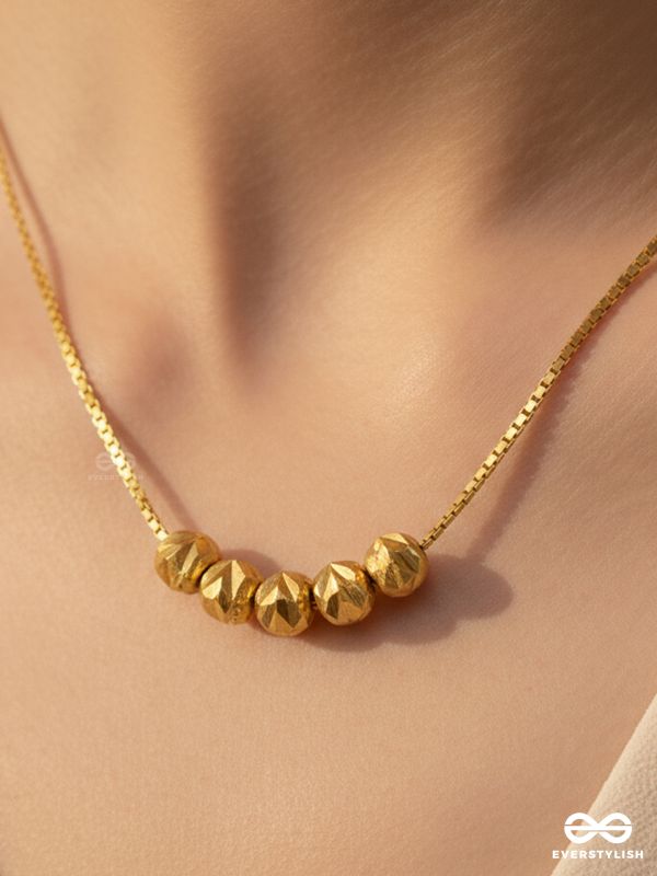 GILDED GRACE- CLASSIC GOLDEN BEAD PENDANT