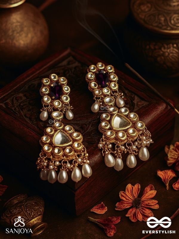 AMRITAMUKTA - IMMORTAL PEARL -  HAND EMBROIDERED BRIDAL KUNDAN AND PEARL SET WITH NECKLACE, EARRINGS AND MAANGTIKA